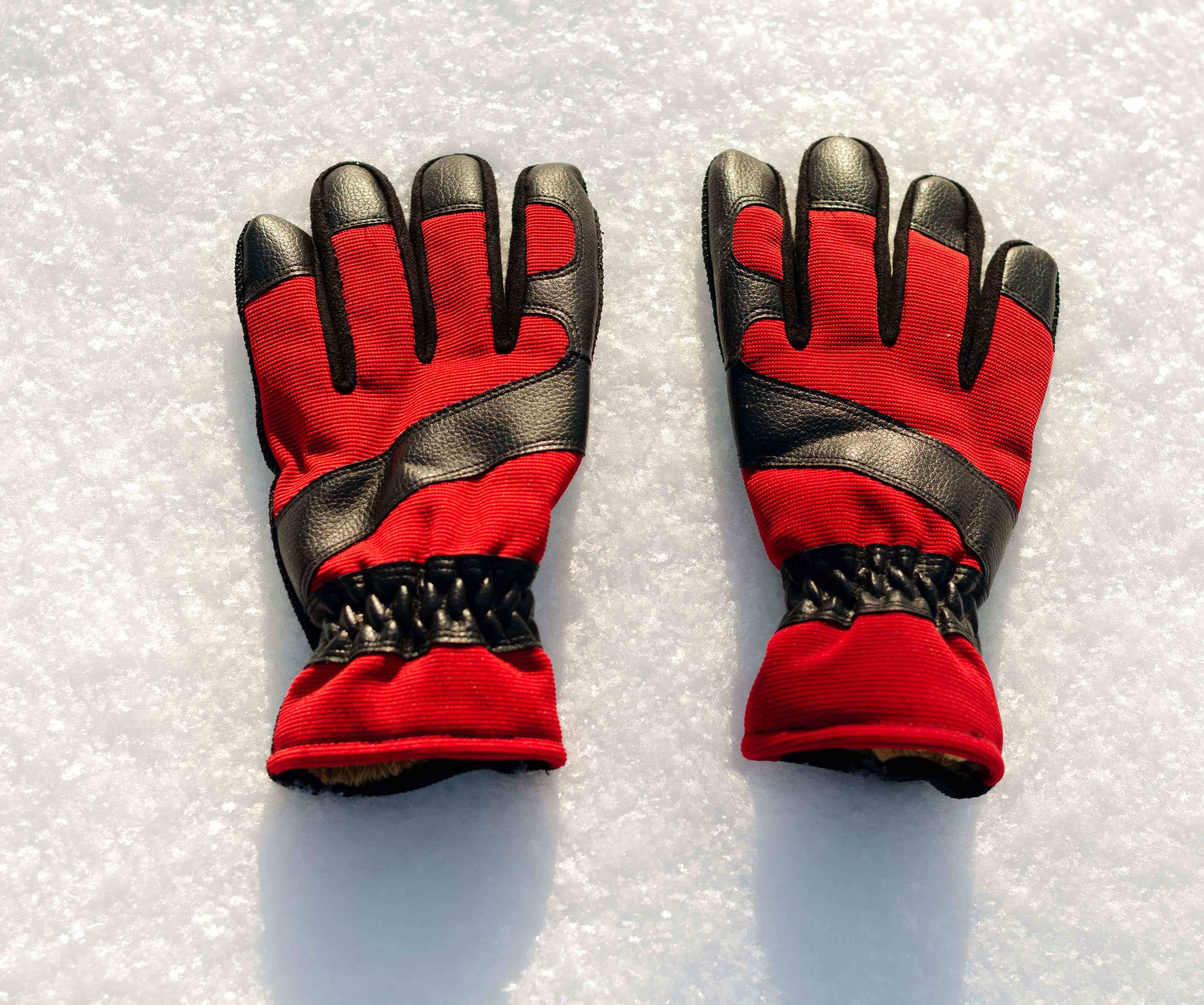 Kids Waterproof Gloves | Winter Sun For Snow | Jan & Jul